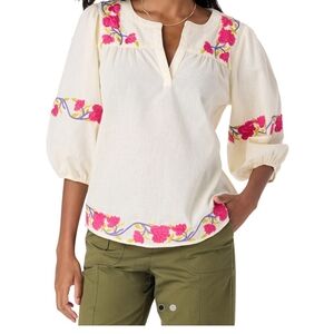 NWT!💝 Roller Rabbit Michi Embroidered Top with Pink Floral Accents -Small